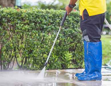 Cleaning-Garden-Tiles-for-Villas