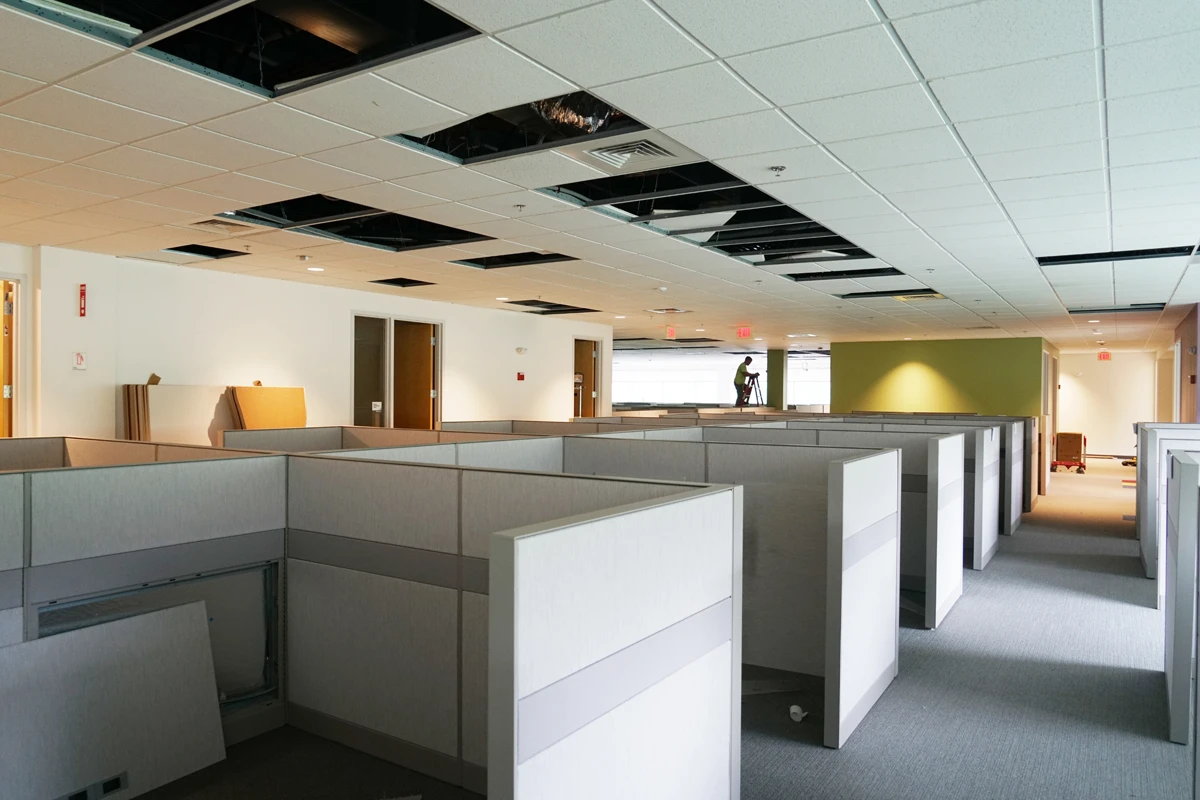 Hybrid Work Culture and the Rise of Flexible Office Renovation Services
